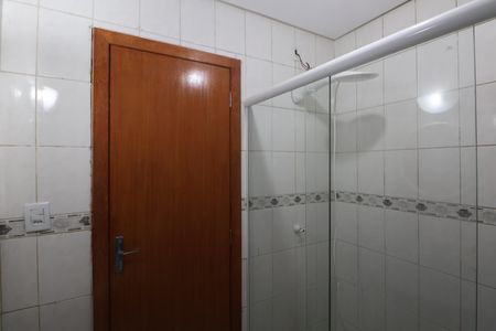Casa para alugar com 350m², 3 quartos e 2 vagasBanheiro