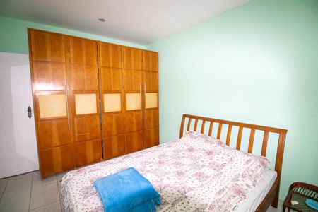 Casa de condomínio para alugar com 333m², 5 quartos e 2 vagasQuarto 1