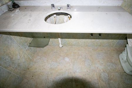 Casa de condomínio para alugar com 333m², 5 quartos e 2 vagasBanheiro 2