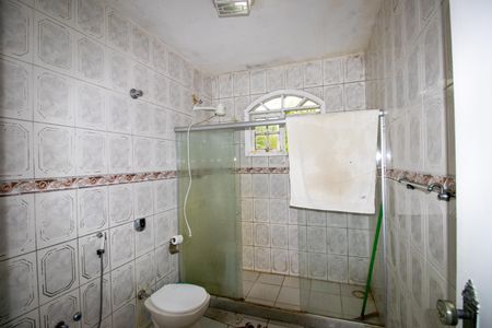 Casa de condomínio para alugar com 333m², 5 quartos e 2 vagasBanheiro 1