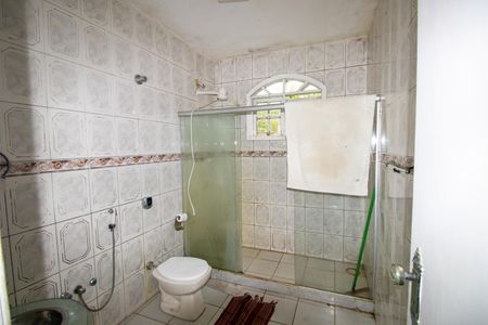 Casa de condomínio para alugar com 333m², 5 quartos e 2 vagasBanheiro 1