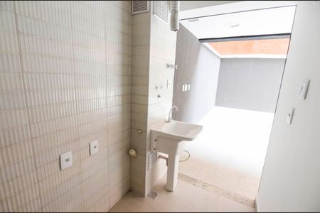 Apartamento à venda com 145m², 2 quartos e 1 vagaÁrea de Serviço