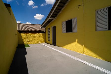 Casa para alugar com 130m², 2 quartos e 3 vagasQuintal