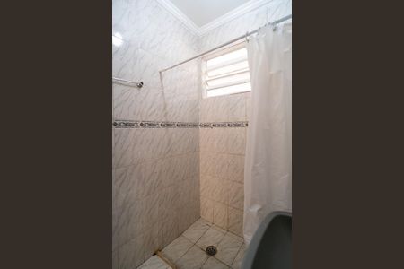 Casa para alugar com 130m², 2 quartos e 3 vagasBanheiro