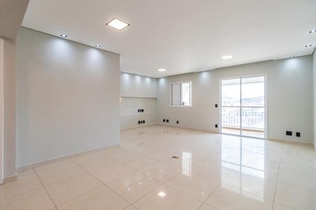 Sala de apartamento à venda com 3 quartos, 105m² em Jardim Tupanci, Barueri