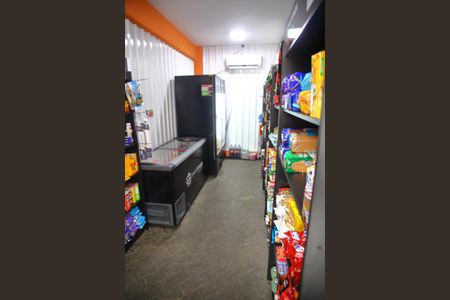 Apartamento à venda com 60m², 3 quartos e 1 vagaMini mercado