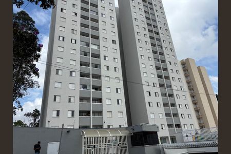 Apartamento à venda com 60m², 3 quartos e 1 vagaFachada e portaria