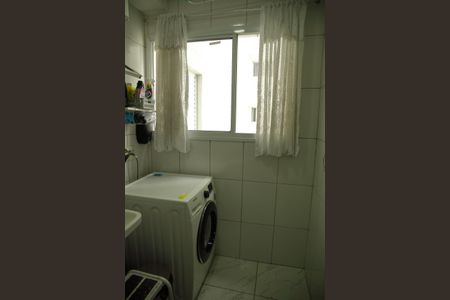 Apartamento à venda com 60m², 3 quartos e 1 vagaÁrea de Serviço