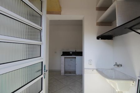 Casa para alugar com 60m², 2 quartos e sem vagaÁrea de Serviço