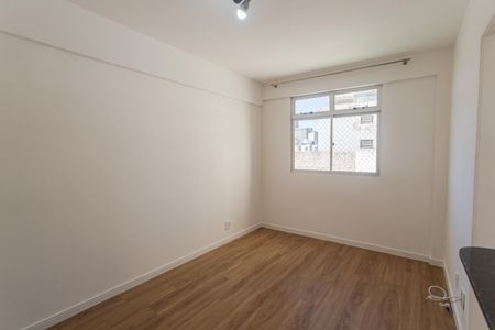 Sala de apartamento para alugar com 1 quarto, 50m² em Carmo, Belo Horizonte