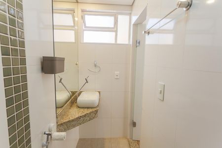Apartamento para alugar com 50m², 1 quarto e 1 vaga Apartamento para alugar com 50m², 1 quarto e 1 vagaBanheiro da Suíte