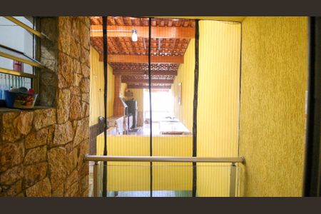 Casa à venda com 95m², 2 quartos e 2 vagas Casa à venda com 95m², 2 quartos e 2 vagasSuíte 2 (varanda)