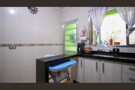 Casa à venda com 95m², 2 quartos e 2 vagas Casa à venda com 95m², 2 quartos e 2 vagasCozinha