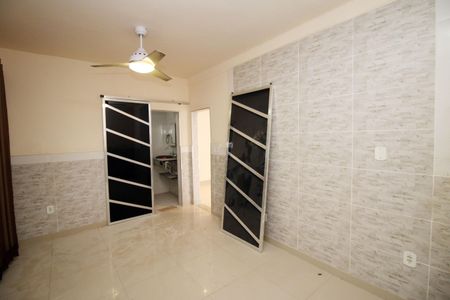 Quarto 1 - Suíte de casa à venda com 2 quartos, 400m² em Irajá, Rio de Janeiro