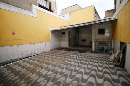 Casa à venda com 400m², 2 quartos e 2 vagasQuintal
