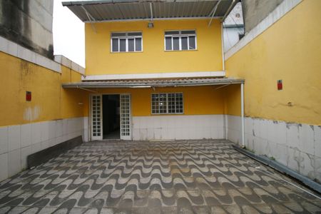 Casa à venda com 400m², 2 quartos e 2 vagasQuintal