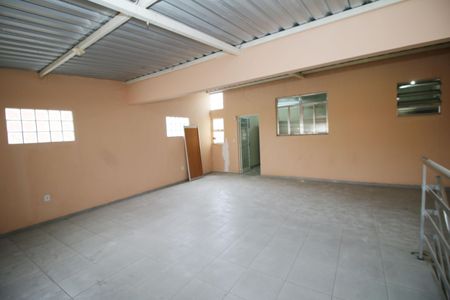 Casa à venda com 400m², 2 quartos e 2 vagasTerraço