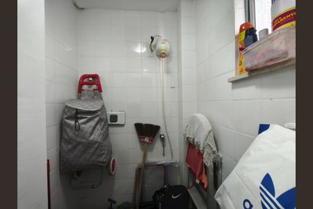 Apartamento à venda com 65m², 2 quartos e 1 vagaBanheiro de Serviço