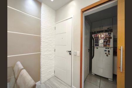 Apartamento à venda com 65m², 2 quartos e 1 vagaEntrada