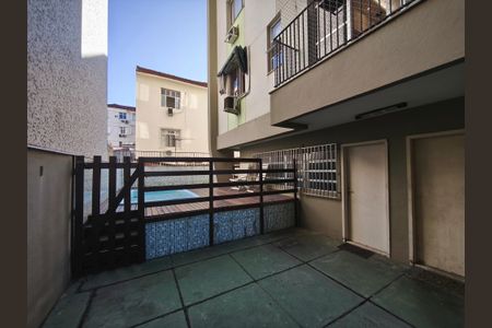Apartamento à venda com 65m², 2 quartos e 1 vagaÁrea comum - Piscina
