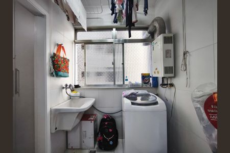 Apartamento à venda com 65m², 2 quartos e 1 vagaÁrea de Serviço