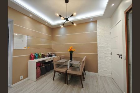 Apartamento à venda com 65m², 2 quartos e 1 vagaSala