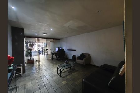 Apartamento à venda com 65m², 2 quartos e 1 vagaFachada e portaria