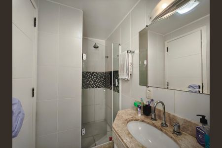 Apartamento à venda com 65m², 2 quartos e 1 vagaBanheiro da Suíte