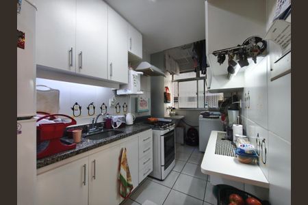 Apartamento à venda com 65m², 2 quartos e 1 vagaCozinha