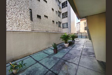 Apartamento à venda com 65m², 2 quartos e 1 vagaÁrea comum - Playground