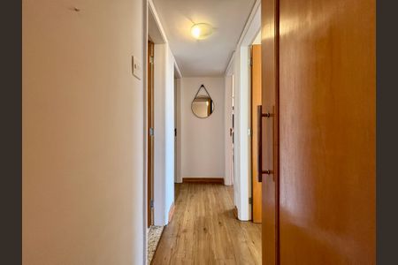 Apartamento para alugar com 91m², 3 quartos e 1 vagaCorredor