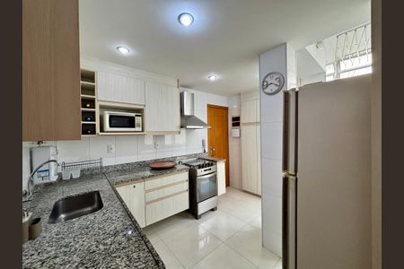 Apartamento para alugar com 91m², 3 quartos e 1 vagaCozinha