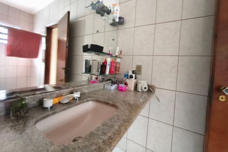 Casa à venda com 160m², 3 quartos e 3 vagasBanheiro Suíte