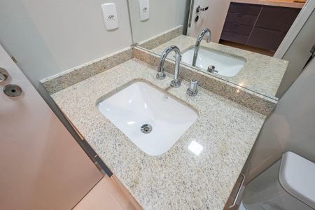 Studio para alugar com 28m², 1 quarto e sem vaga Studio para alugar com 28m², 1 quarto e sem vagaBanheiro