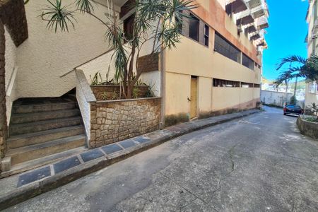 Apartamento para alugar com 53m², 2 quartos e sem vaga Apartamento para alugar com 53m², 2 quartos e sem vagaFachada