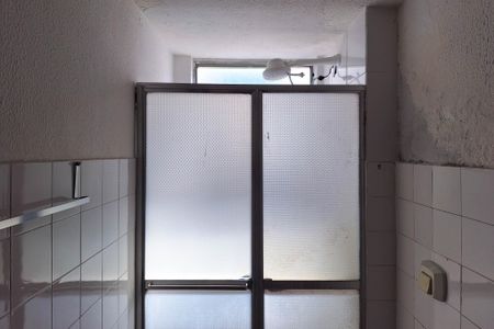 Apartamento para alugar com 53m², 2 quartos e sem vaga Apartamento para alugar com 53m², 2 quartos e sem vagaBanheiro