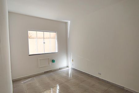 Quarto de casa para alugar com 1 quarto, 70m² em Curicica, Rio de Janeiro