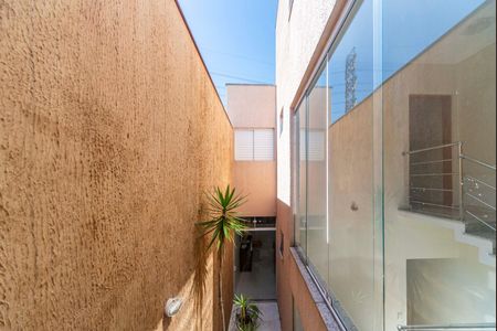 Casa à venda com 180m², 3 quartos e 4 vagasVista do Hall da Escada