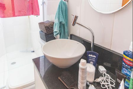 Casa à venda com 180m², 3 quartos e 4 vagasBanheiro do Quarto 1