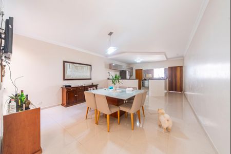 Casa à venda com 180m², 3 quartos e 4 vagasCopa