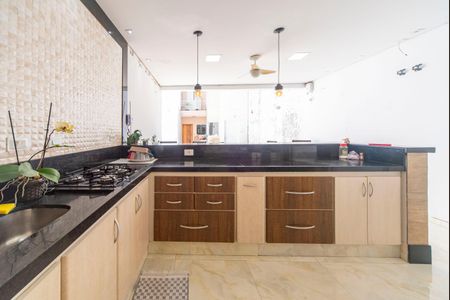 Casa à venda com 180m², 3 quartos e 4 vagasÁrea comum