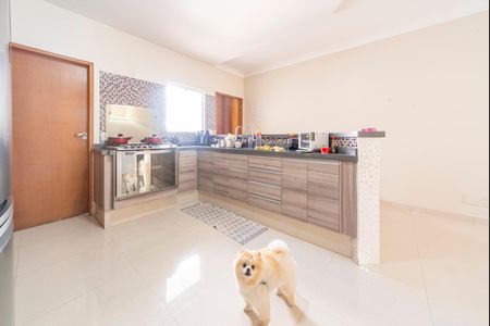 Casa à venda com 180m², 3 quartos e 4 vagasCozinha