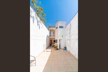 Casa à venda com 180m², 3 quartos e 4 vagasÁrea comum