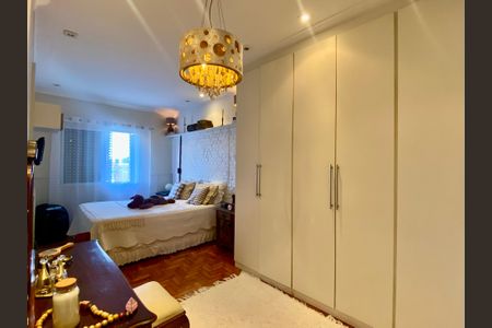 Apartamento à venda com 135m², 3 quartos e sem vaga Apartamento à venda com 135m², 3 quartos e sem vagaSuíte