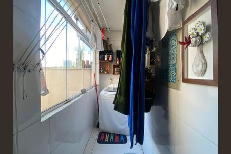 Apartamento à venda com 135m², 3 quartos e sem vaga Apartamento à venda com 135m², 3 quartos e sem vagaLavanderia