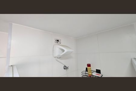 Studio para alugar com 27m², 1 quarto e sem vaga Studio para alugar com 27m², 1 quarto e sem vagaBanheiro