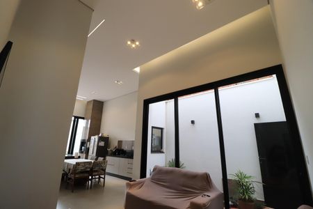 Sala de casa para alugar com 4 quartos, 170m² em Novo Mundo, Uberlândia