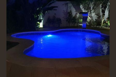 Casa à venda com 378m², 5 quartos e 6 vagas