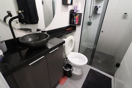 Banheiro de apartamento à venda com 1 quarto, 35m² em Presidente Altino, Osasco