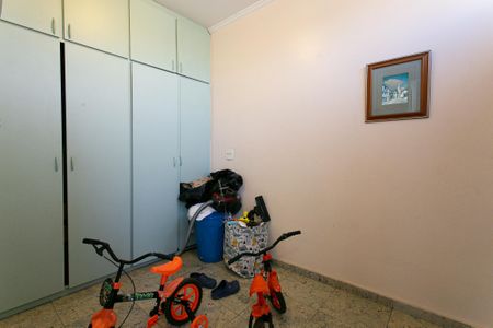 Casa à venda com 400m², 3 quartos e 8 vagasQuarto de Serviço